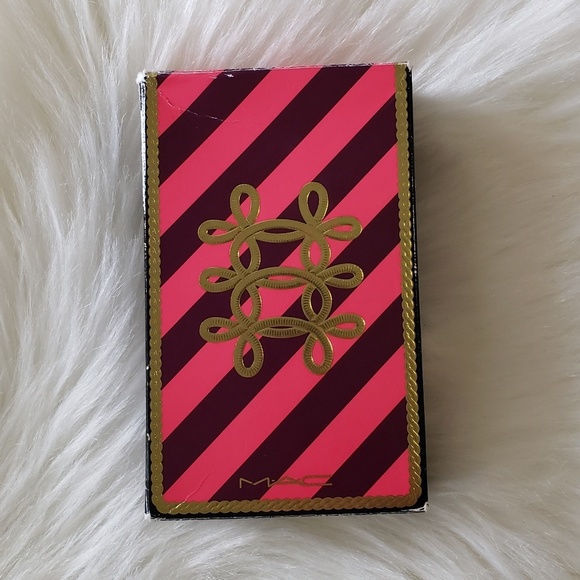 MAC Cosmetics Other - NIB Mac Nutcracker Sweet Essential Makeup Brushes Set